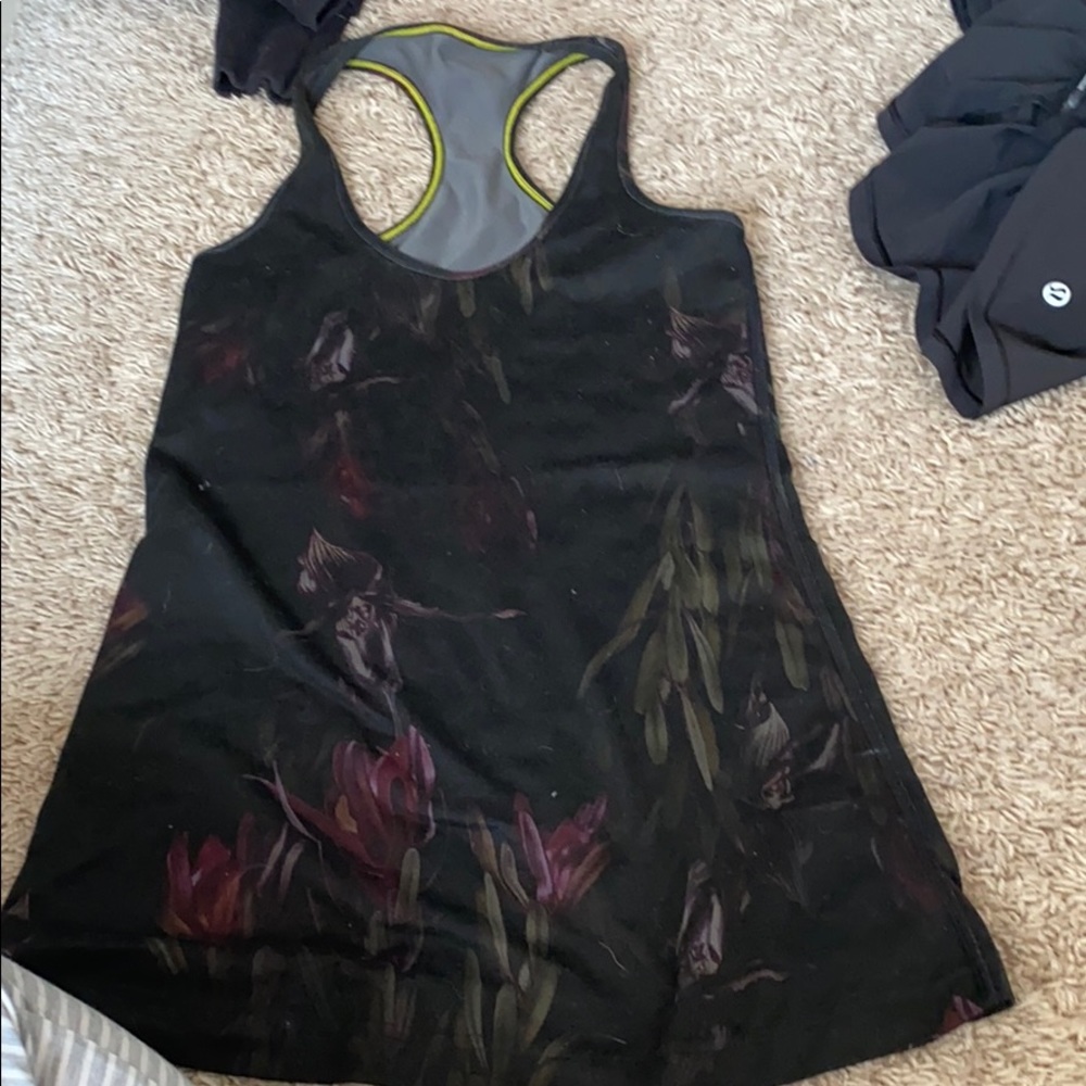 Athletic tank top